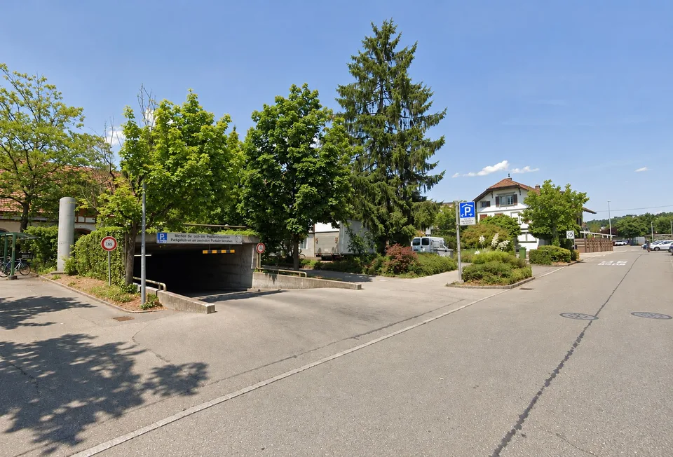 Parcheggi nel centro di Lyss – foto 2 di 2