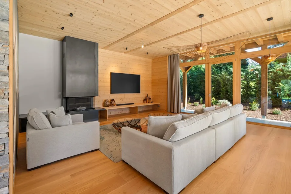 Chalet d'exception en bordure du Golf – photo 2 sur 12