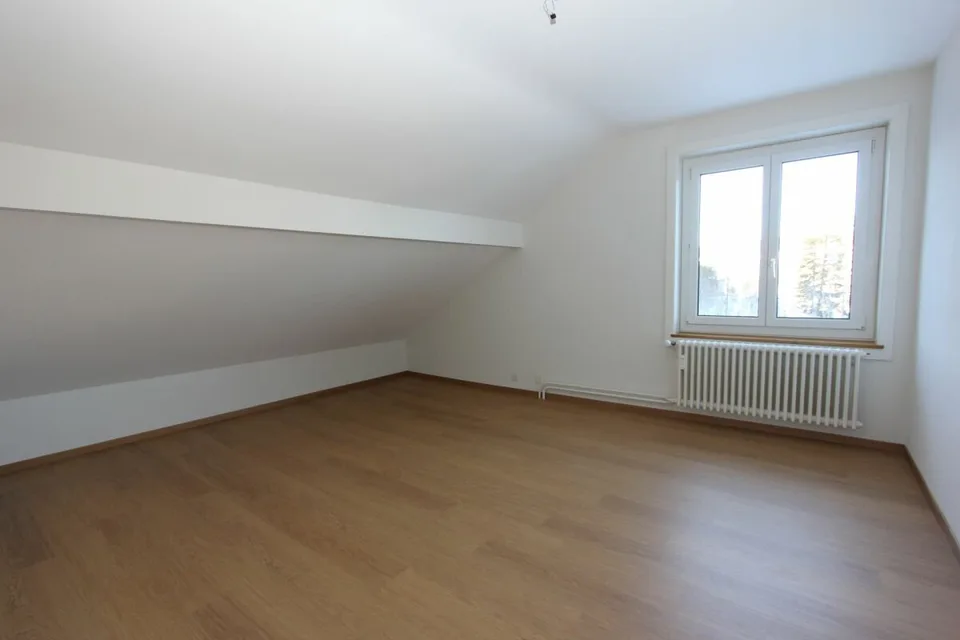 Großes 4.5-Zimmer-Apartment – Foto 2 von 10