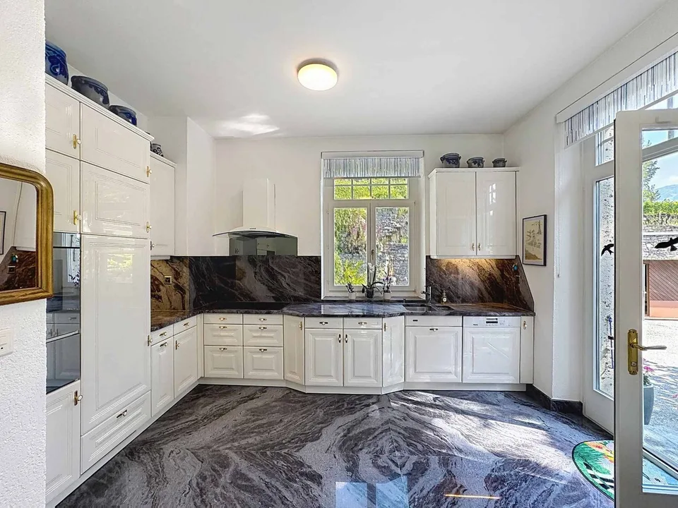 Rarely for sale, Master house located in Veyras – photo 4 of 13