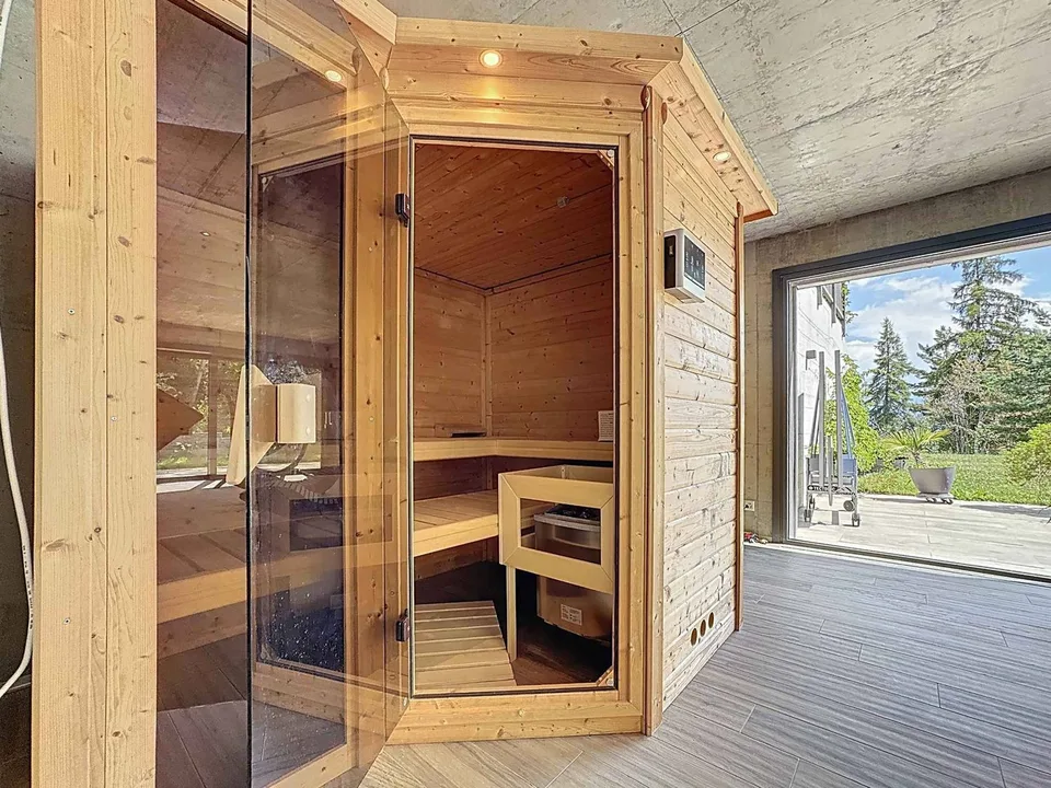 Außergewöhnliches Chalet auf 3 Ebenen mit Innenpool/ Wellnessbereich – Foto 13 von 13