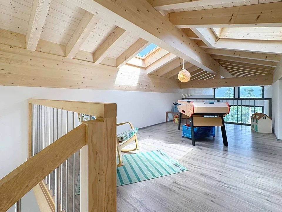 Außergewöhnliches Chalet auf 3 Ebenen mit Innenpool/ Wellnessbereich – Foto 12 von 13