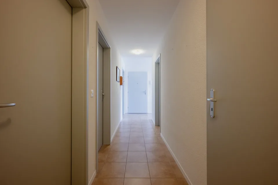 Gelegenheit im Herzen von Estavayer: Helles 4.5-Zimmer-Apartment – Foto 11 von 13