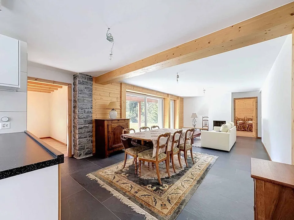 CHALET MIT 15,5 ZIMMERN, BESTEHEND AUS DREI UNABHÄNGIGEN WOHNUNGEN – Foto 10 von 13