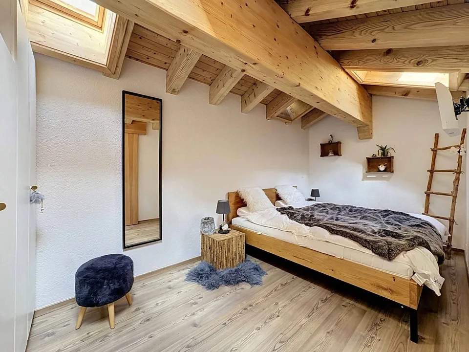 Sehr schönes 4.5-Zimmer-Duplex/Dachgeschoss mit sehr schönem Blick auf die Alpen – Foto 9 von 13
