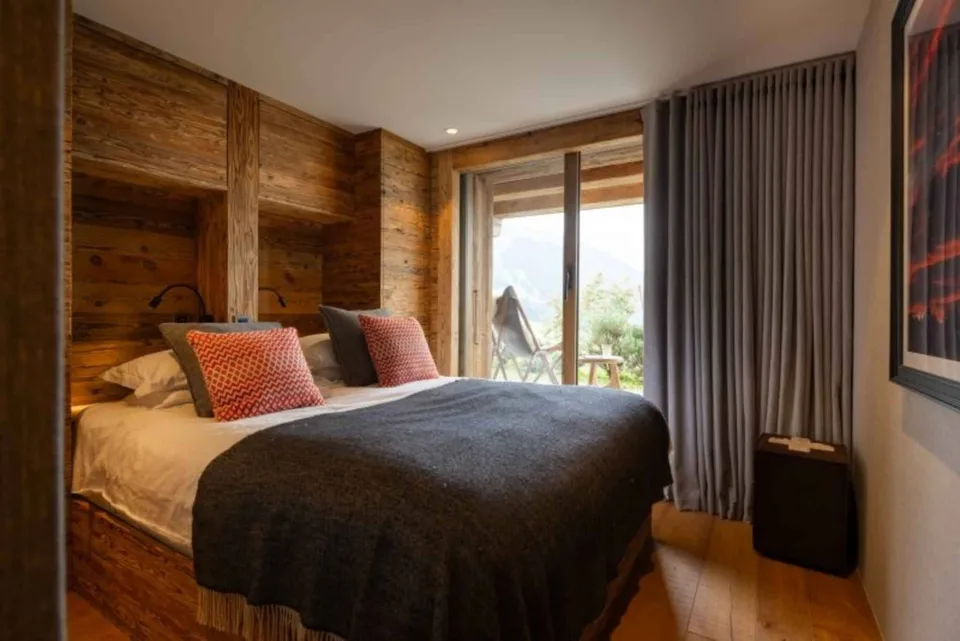 GROßARTIGES ALPINES CHALET – Foto 8 von 9