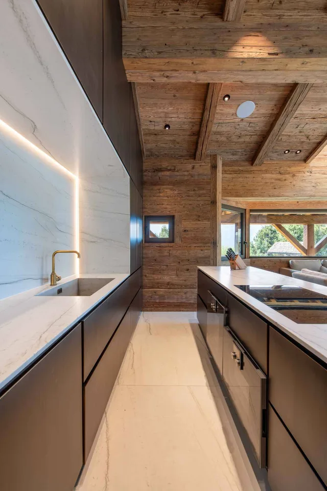 Penthouse von außergewöhnlicher Qualität im Herzen des berühmten Hameau – Foto 10 von 10