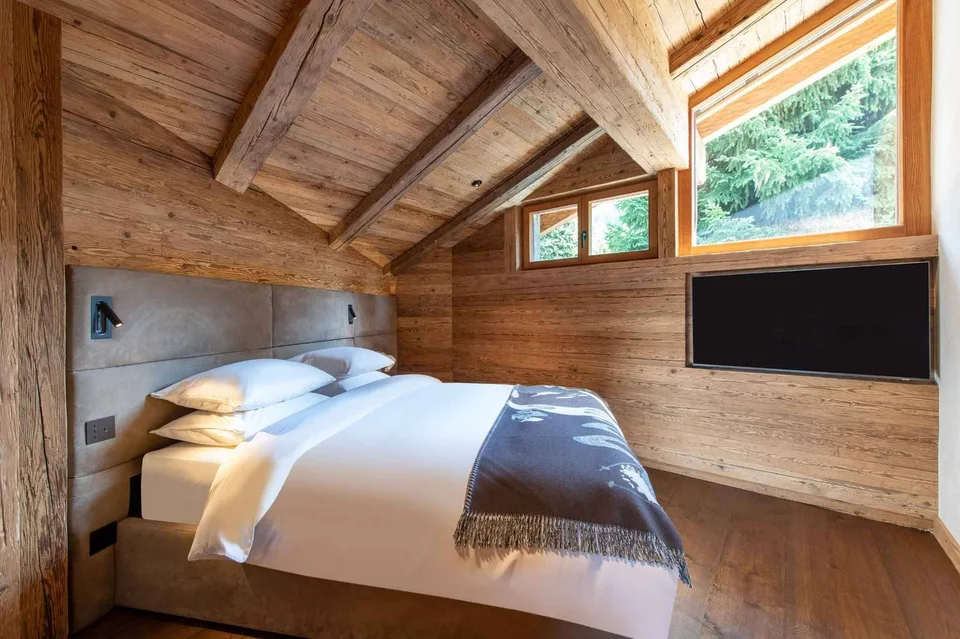 Penthouse von außergewöhnlicher Qualität im Herzen des berühmten Hameau – Foto 7 von 10