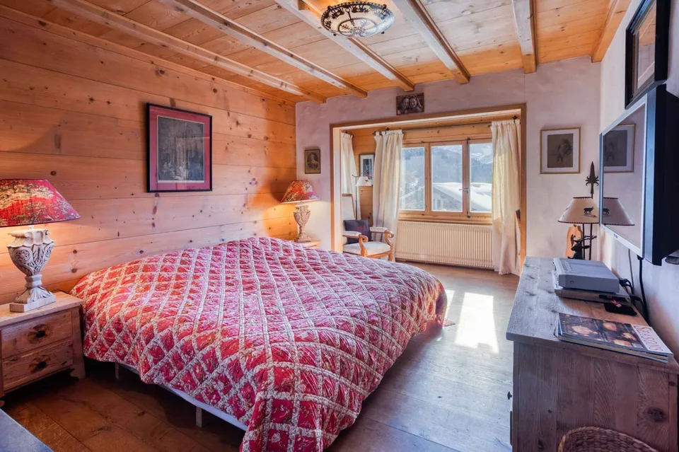 Schönes 7-Zimmer-Ferienhaus: Viertel La Prétairie – Foto 8 von 12