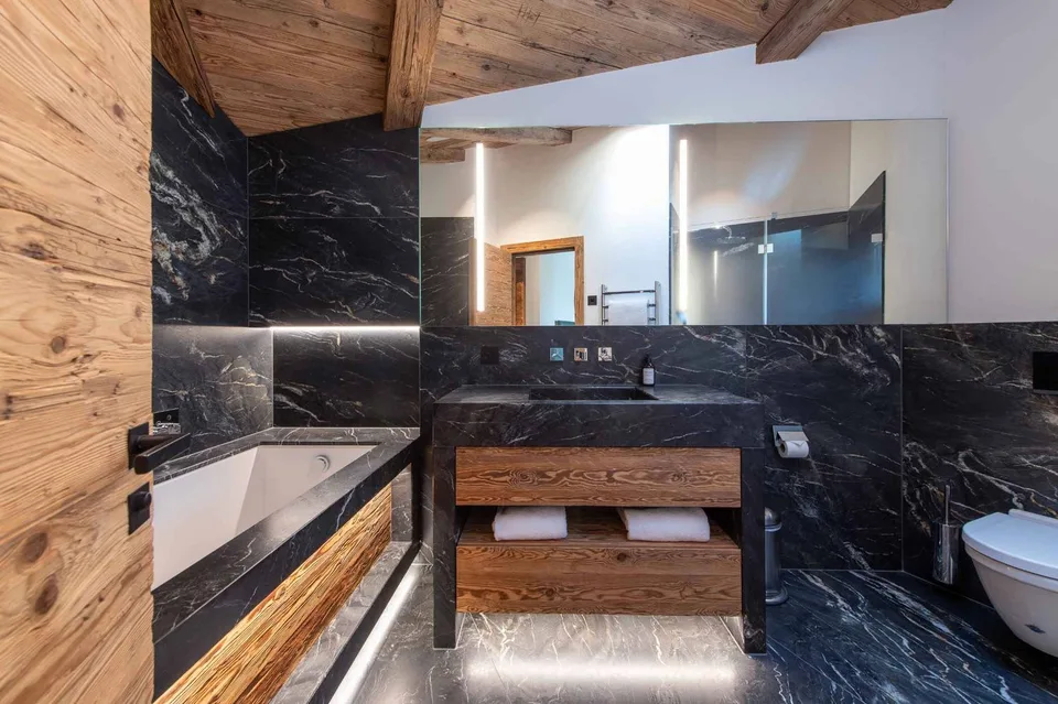 Außergewöhnliches Penthouse im Herzen des berühmten Hameau – Foto 7 von 7