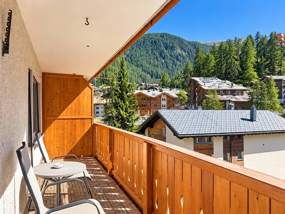 Appartement mit 3,5 Zimmern als Zweitwohnsitz mit Blick auf das Matterhorn – Foto 5 von 9