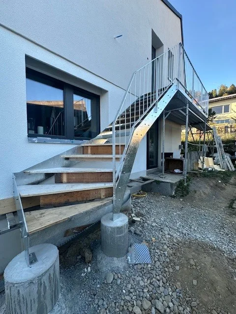 Modern 3.5-room attic apartment in Boll – new building with a view – photo 8 of 8