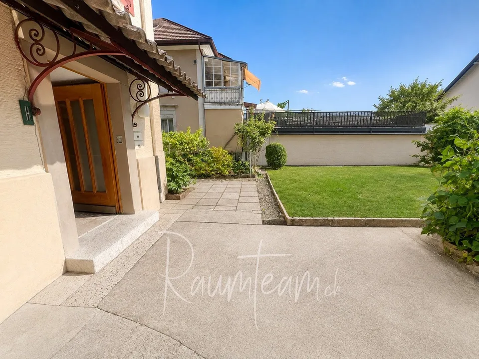 Vivere in centro. Vivere tranquillamente. Casa unifamiliare con giardino ad Arbon – foto 6 di 12