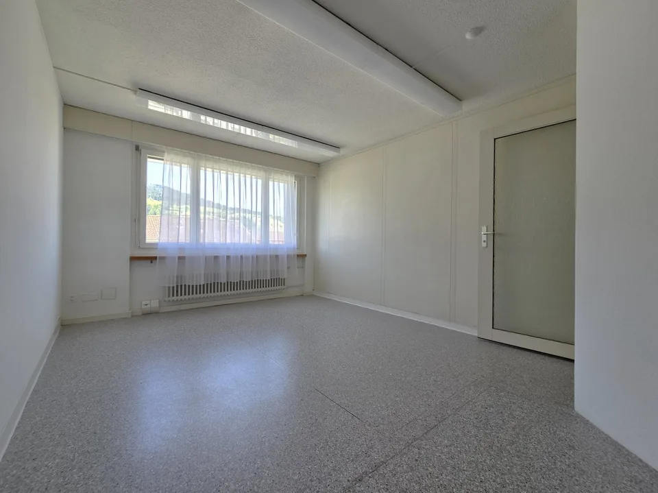 Büroräumlichkeit im Zentrum von Horw – Foto 10 von 12