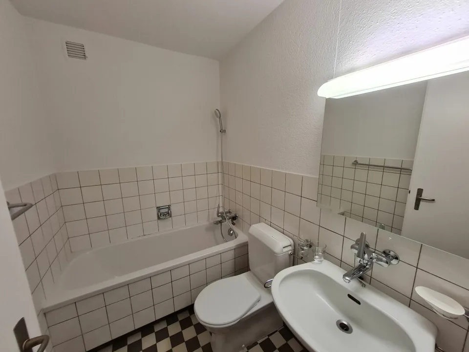 Zentrale Wohnung an ruhiger Lage – Foto 3 von 4