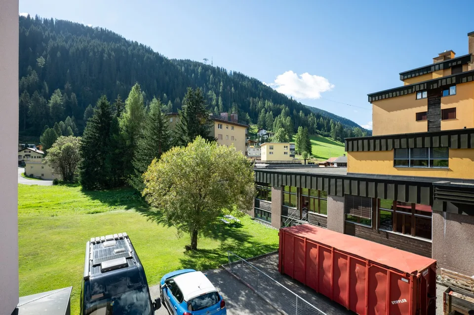 Moderne 5.5-Zimmer Gewerbefläche an der Mattastrasse 9 in Davos Platz – Foto 24 von 25