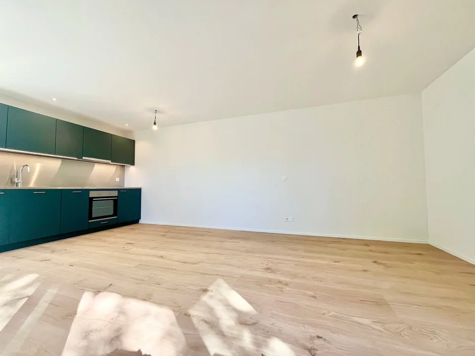 Appartamento in edificio moderno con area di seduta privata – foto 2 di 6