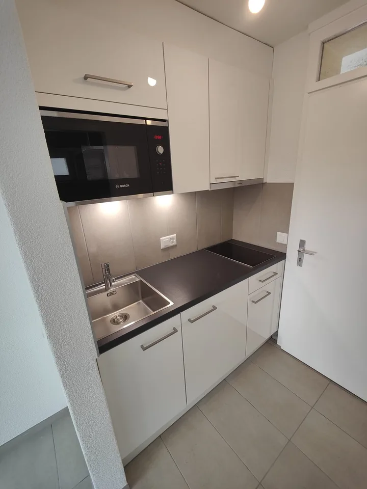 Moderne renoviertes Studio in La Neuveville – nahe am See und den Einrichtungen – Foto 3 von 5