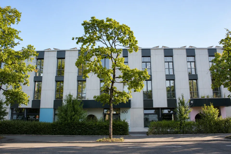 Flexibel gestaltbare Gewerbeflächen im Zürcher Kreis 11 – Foto 11 von 16