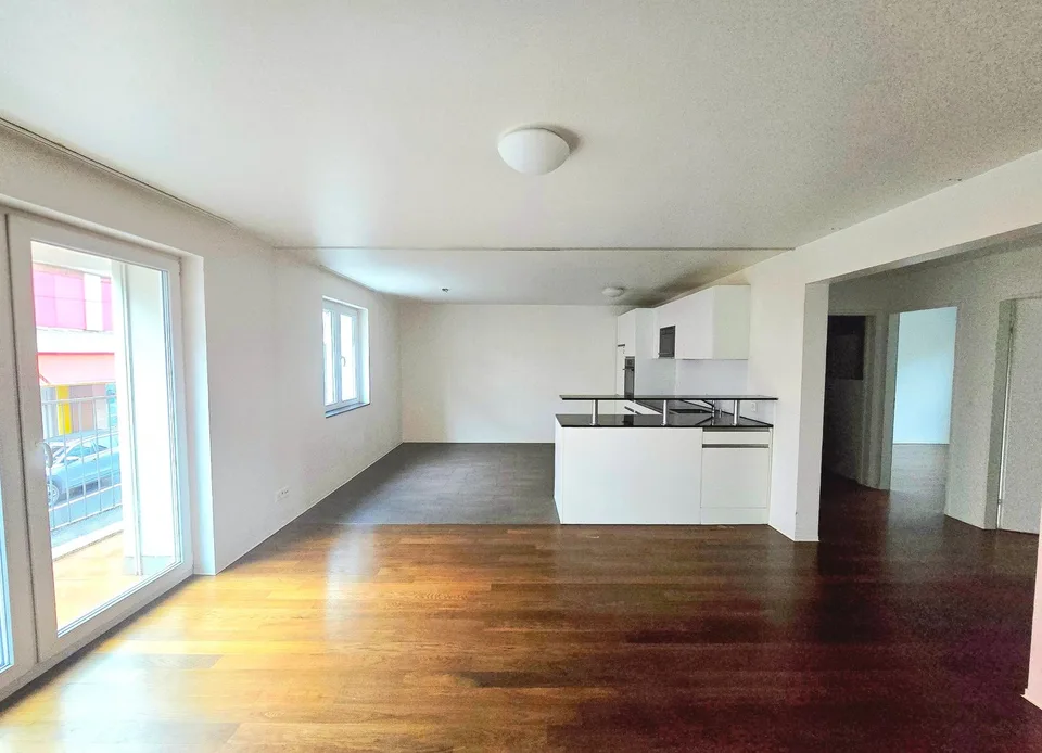 Charmante 3.5-Zimmerwohnung in Emmen mit Balkon – Foto 2 von 8