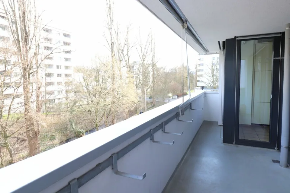 Tra la piscina coperta e Birsig - bel appartamento 3 locali a Binningen – foto 7 di 12