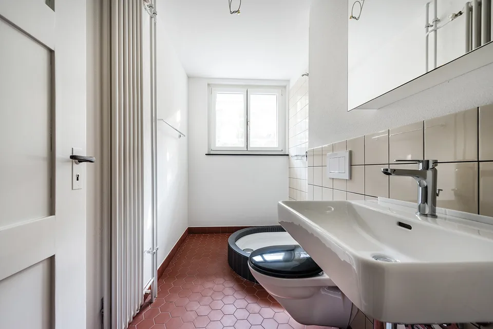 Renovated apartment with charm – photo 4 of 10