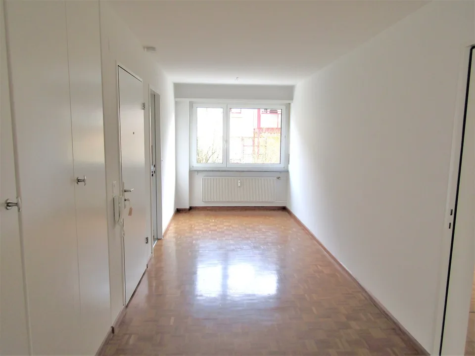Helle 3.5-Zimmer-Wohnung mit Balkon in Allschwil – Foto 4 von 10