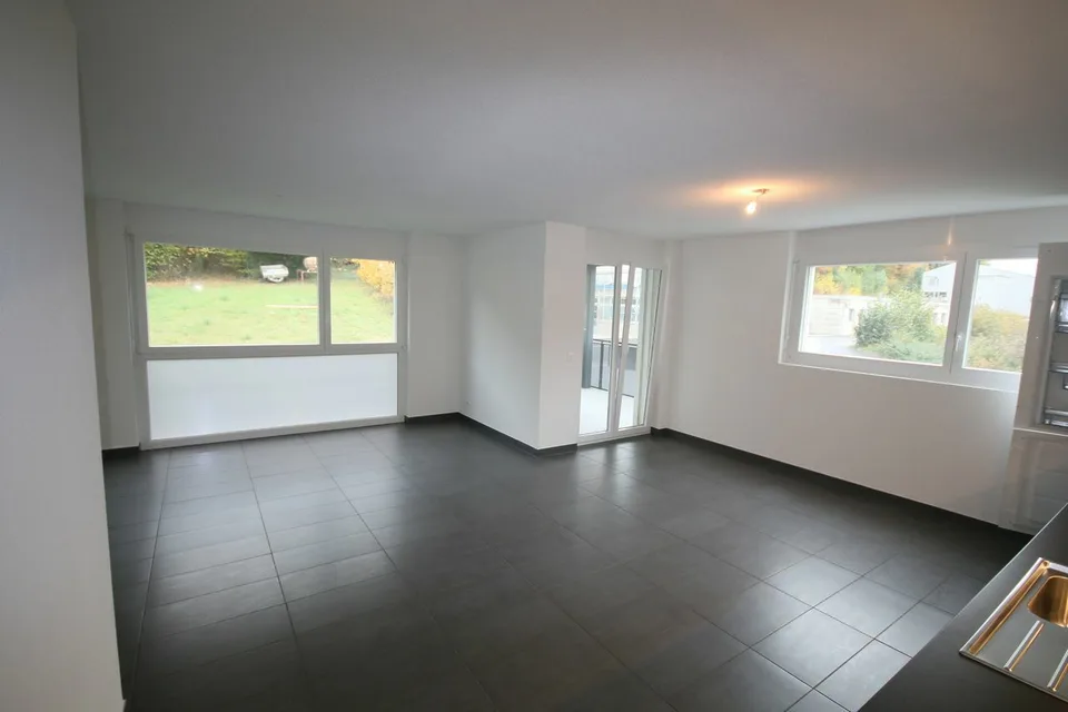 Appartamento moderno e luminoso di 3,5 locali – foto 2 di 10