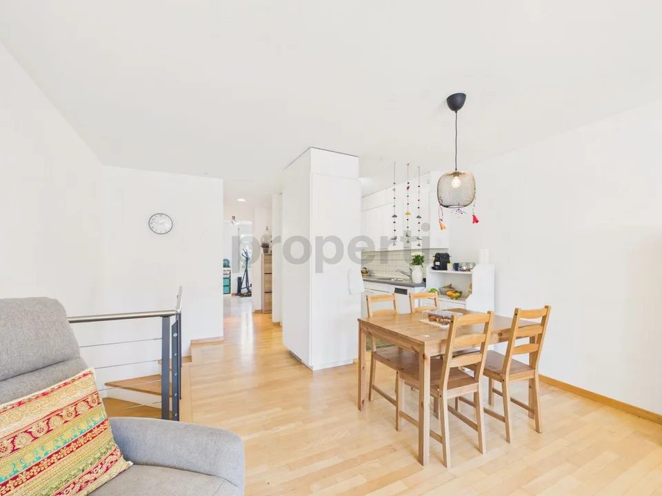 Geräumige 3.5-Zimmer-Maisonette mit attraktivem Grundriss, Winterthur – photo 4 sur 13