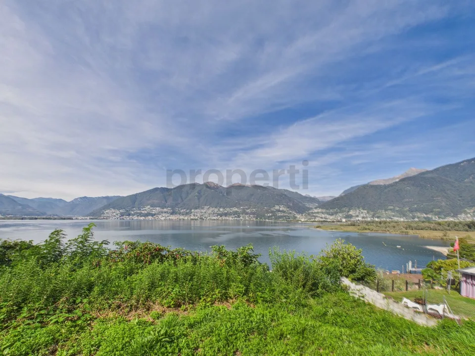 Building plot with panoramic view of Lake Maggiore and the mountains – photo 12 of 13