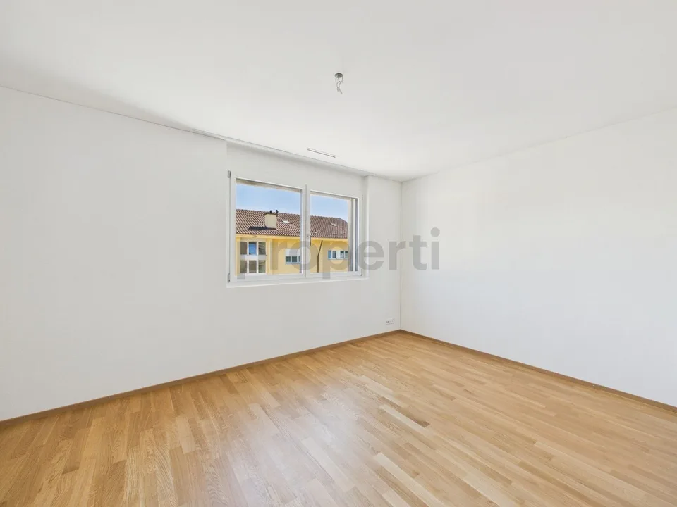 Sonniger Balkon, Minergie-Standard, Lift & Perfekte ÖV-Anbindung! – Foto 4 von 7