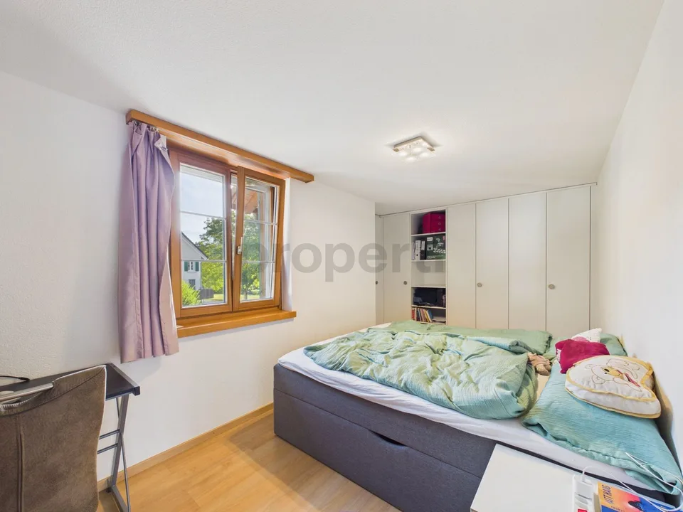 3.5-room apartment with southwest terrace and large private vegetable garden in Madetswil – photo 5 of 13
