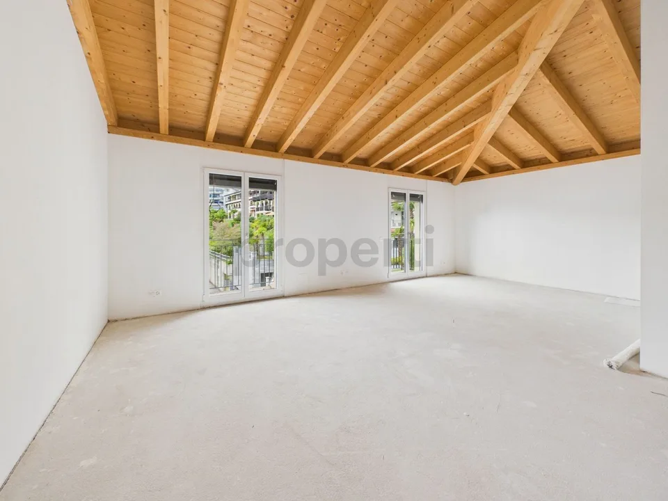 Palazzina Restaurata a Nuovo, Layout Funzionale & Alta Efficienza Energetica! // Komplett Saniertes Gebäude, Funktioneller Grundriss & Hohe Energieeffizienz! – photo 2 sur 8