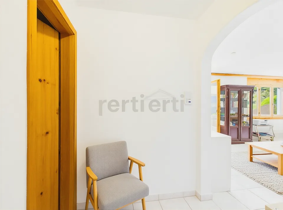 Traumhafter Bergblick, Heimeliger Schwedenofen & Balkon mit Bergblick – Foto 6 von 13