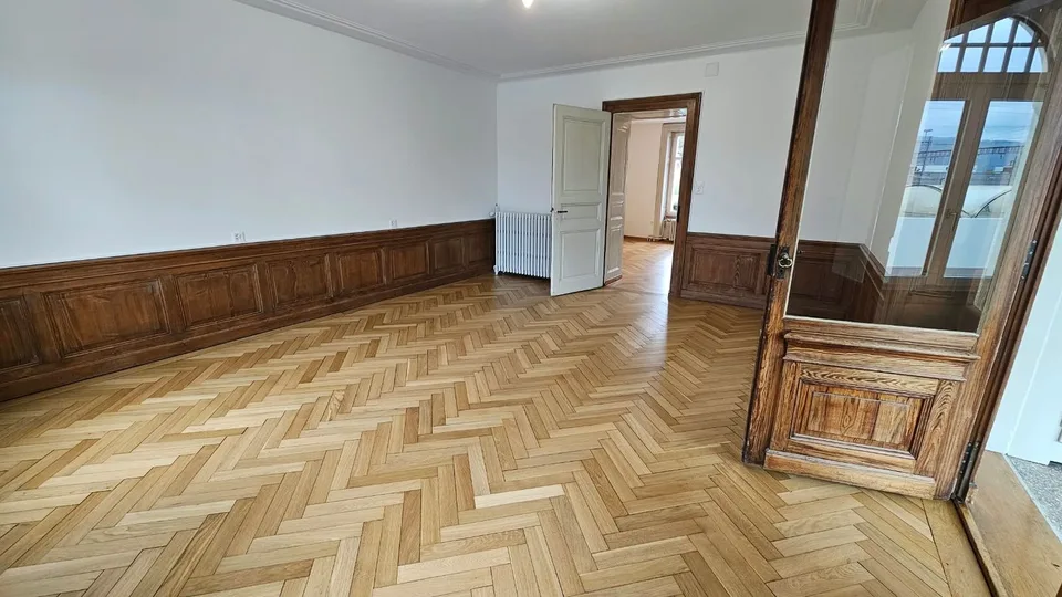 Appartamento molto grande di 3,5 locali con terrazza di 48m2 – foto 10 di 16