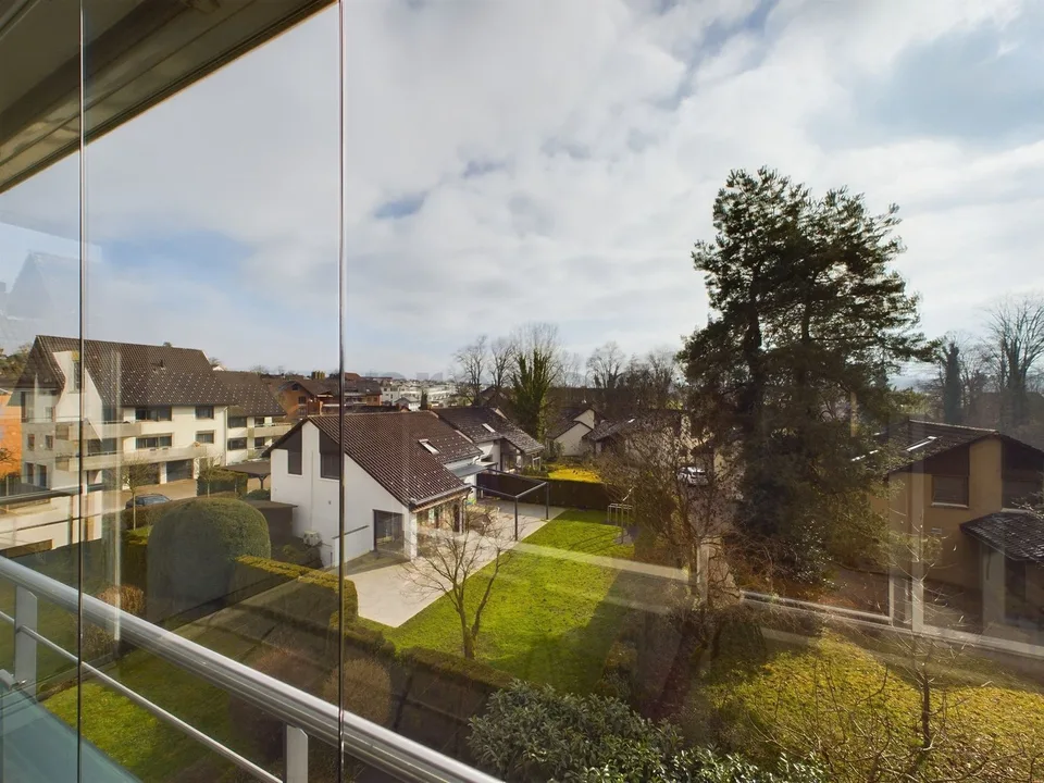 Balkon mit Wintergarten, Bergsicht & Umfassend Renoviert! – Foto 9 von 10