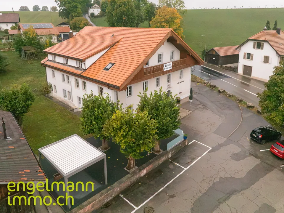 Caffè-Ristorante storico in affitto a Reussilles – foto 2 di 23