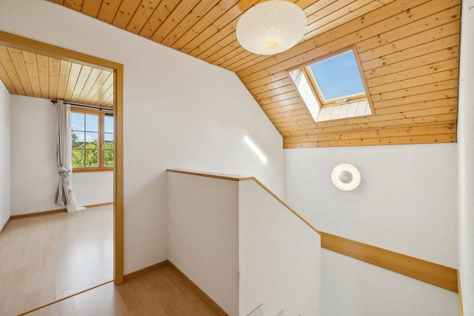 Maison individuelle de 5.5 pièces avec grand sous-sol et une parcelle – photo 11 sur 13