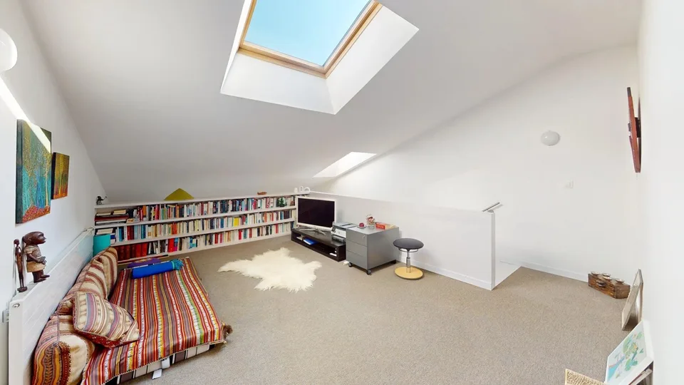 Charmantes 5,5-Zimmer-Haus in einem Winzerhaus mit 40 m² Terrasse und Studio – Foto 6 von 10