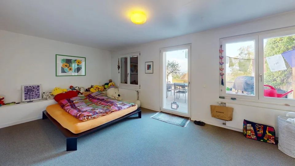 Charmantes 5,5-Zimmer-Haus in einem Winzerhaus mit 40 m² Terrasse und Studio – Foto 5 von 10