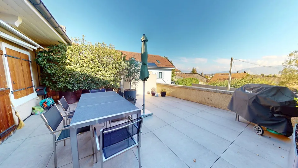 Charmantes 5,5-Zimmer-Haus in einem Winzerhaus mit 40 m² Terrasse und Studio – Foto 8 von 10