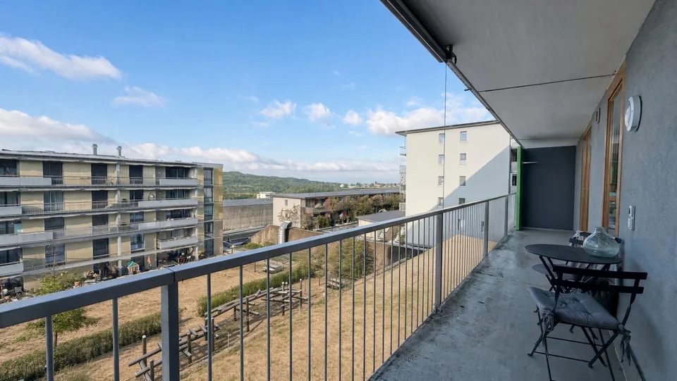 Appartamento di città stiloso 4 1/2 locali con 2 balconi e vista panoramica / happy living! – foto 2 di 11