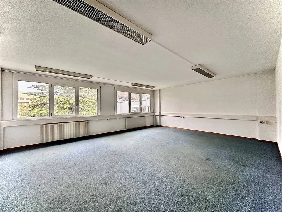 Bureaux, locaux de 186 m2 à louer à Lausanne – photo 7 sur 8