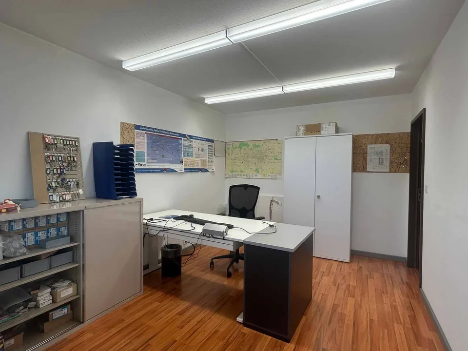 Büros, 51 m2 große Räume zur Miete in La Chaux-de-Fonds – Foto 2 von 5