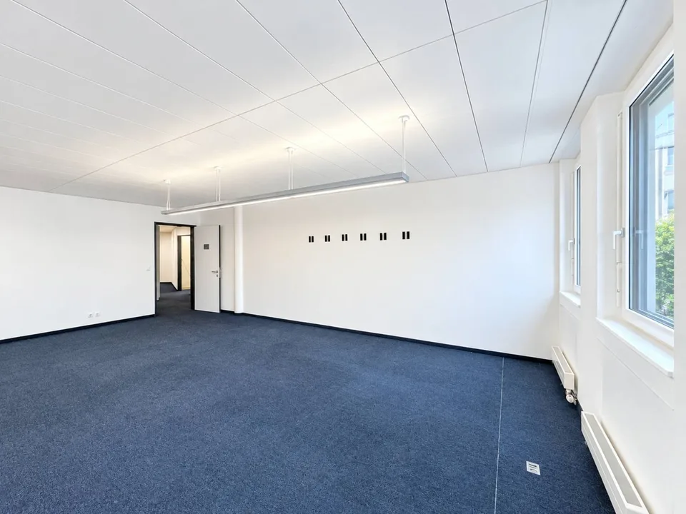 Helle und modulare Bürofläche – Foto 2 von 5