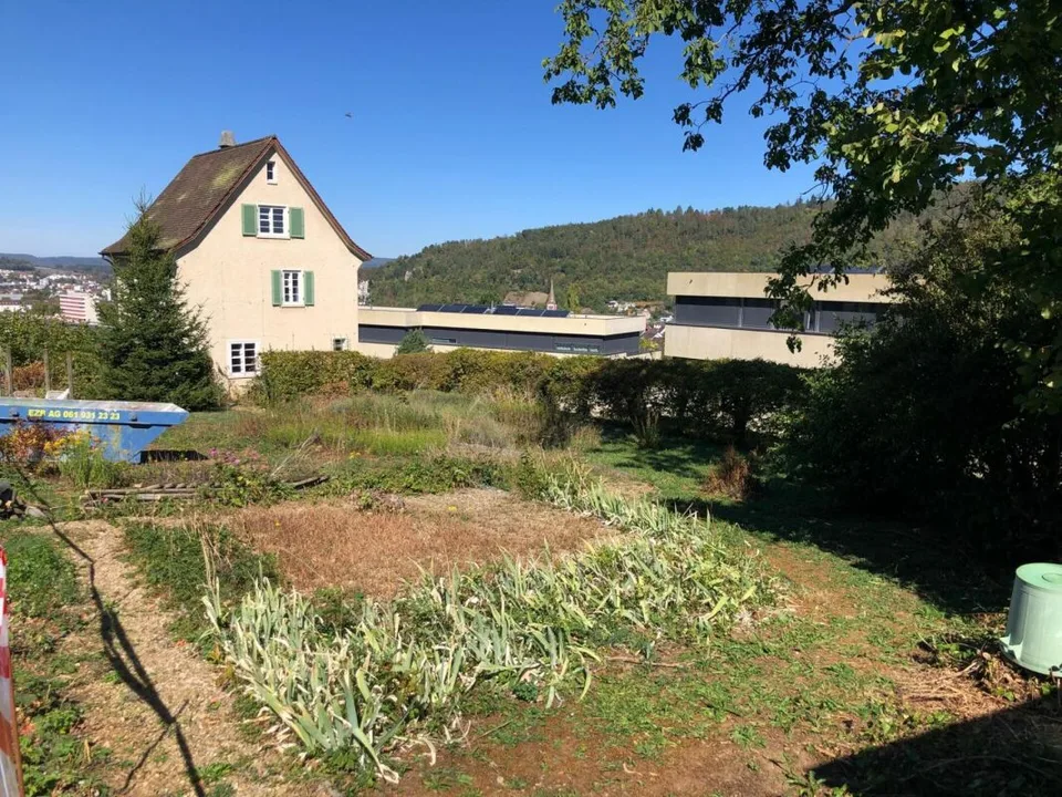 Terreno e casa residenziale - terreno con doppio potenziale – foto 3 di 11