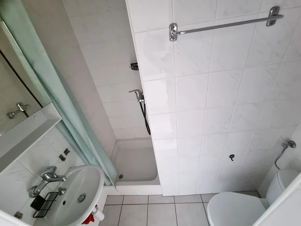 Studio dans le centre de Lausanne – Foto 3 von 5