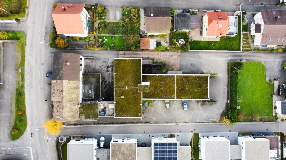 Paquet immobilier à rendement élevé avec autorisation de conversion en logements – photo 4 sur 10