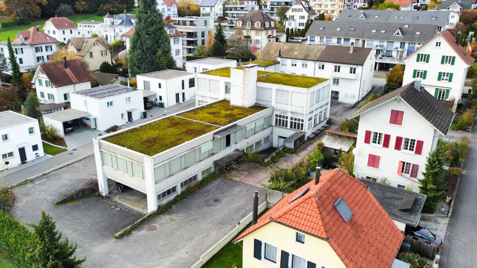 Paquet immobilier à rendement élevé avec autorisation de conversion en logements – photo 2 sur 10