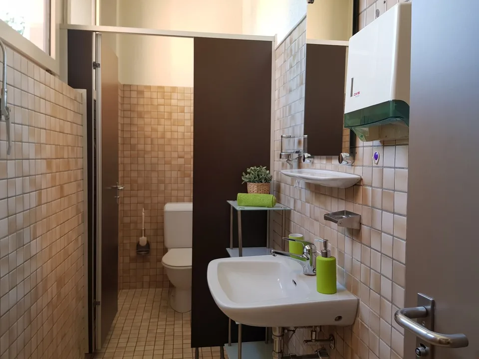 Gelegenheit *gut ausgebaute Büroräumlichkeit * Nr. 1 – Foto 3 von 5